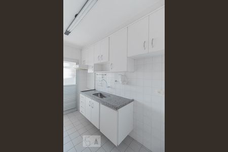 Cozinha de apartamento à venda com 2 quartos, 56m² em Vila Antonina, São Paulo