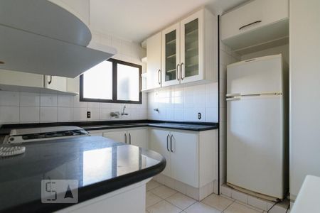 Cozinha de apartamento à venda com 2 quartos, 65m² em Silveira, Santo André