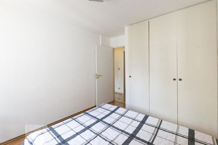 Quarto 1 de apartamento para alugar com 2 quartos, 90m² em Itaim Bibi, São Paulo