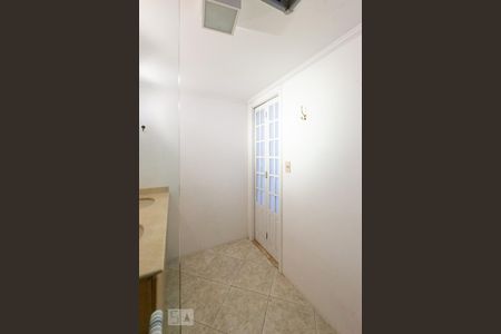 Banheiro de apartamento para alugar com 2 quartos, 90m² em Itaim Bibi, São Paulo