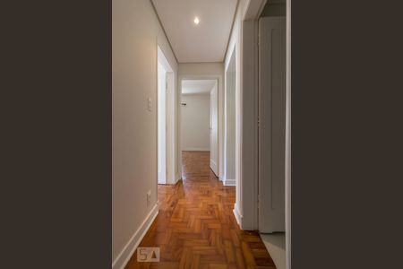Corredor de apartamento para alugar com 2 quartos, 96m² em Bela Vista, São Paulo