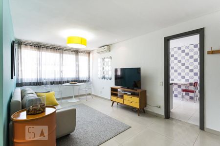 Apartamento para alugar com 86m², 2 quartos e sem vagaSala