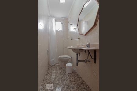 Banheiro de apartamento para alugar com 2 quartos, 85m² em Aclimação, São Paulo