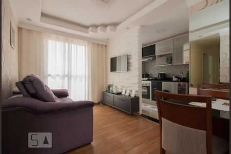Sala de apartamento para alugar com 2 quartos, 48m² em Jardim Rossi, Guarulhos