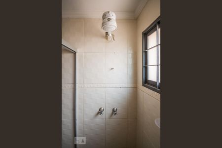 Banheiro da Suíte de casa para alugar com 4 quartos, 190m² em Parque Taquaral, Campinas