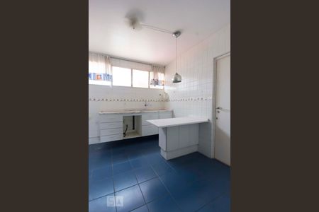 Cozinha de apartamento à venda com 2 quartos, 81m² em Sumaré, São Paulo