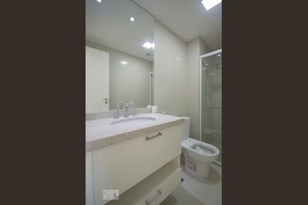 Banheiro de apartamento à venda com 1 quarto, 48m² em Vila Gertrudes, São Paulo