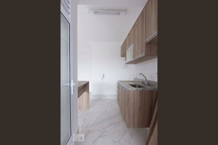 Cozinha de apartamento à venda com 1 quarto, 43m² em Vila Anglo Brasileira, São Paulo