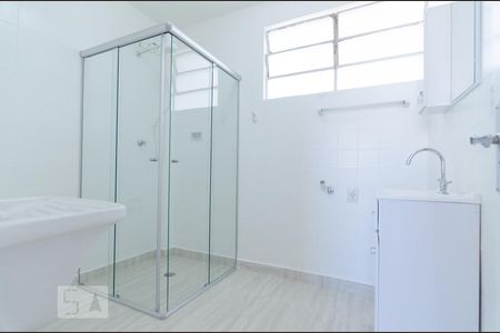 Banheiro de kitnet/studio à venda com 1 quarto, 40m² em Centro, Campinas