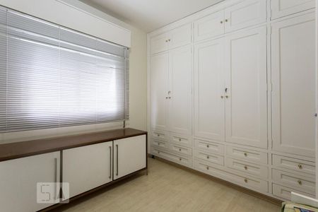 Quarto 1  de apartamento para alugar com 3 quartos, 120m² em Planalto Paulista, São Paulo