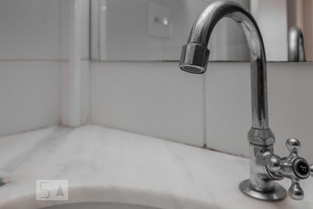 Banheiro de apartamento à venda com 2 quartos, 76m² em Jardim Rosa de Franca, Guarulhos