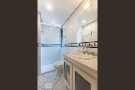 Banheiro de apartamento à venda com 1 quarto, 91m² em Sumarezinho, São Paulo