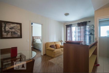 Sala de apartamento para alugar com 1 quarto, 54m² em Cidade Monções, São Paulo