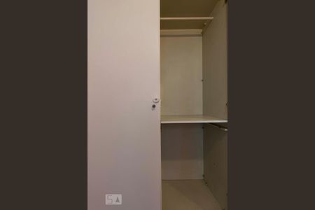 Quarto (Armários) de apartamento para alugar com 1 quarto, 57m² em Vila Mariana, São Paulo