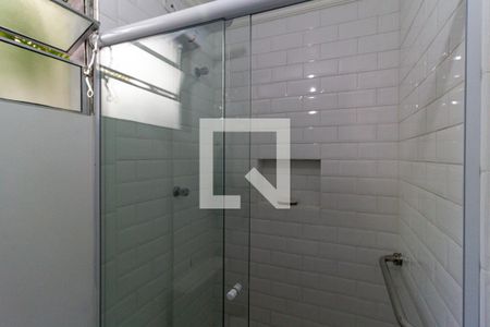 Banheiro de apartamento para alugar com 1 quarto, 45m² em Vila Mariana, São Paulo