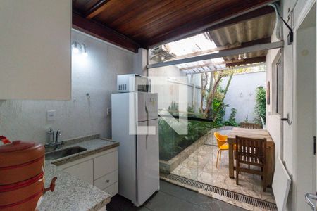 Cozinha de apartamento para alugar com 1 quarto, 45m² em Vila Mariana, São Paulo