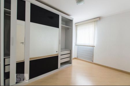 Quarto de apartamento à venda com 3 quartos, 90m² em Jardim Londrina, São Paulo