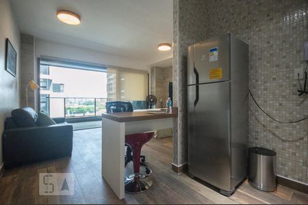 Sala/Cozinha de kitnet/studio para alugar com 1 quarto, 43m² em Brooklin Paulista, São Paulo