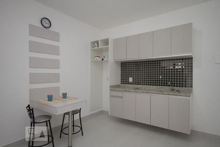 Cozinha de apartamento para alugar com 1 quarto, 40m² em Mooca, São Paulo