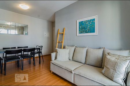 Sala de apartamento para alugar com 2 quartos, 74m² em Pinheiros, São Paulo