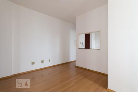 Sala de apartamento para alugar com 1 quarto, 43m² em Jardim Guanabara, Campinas