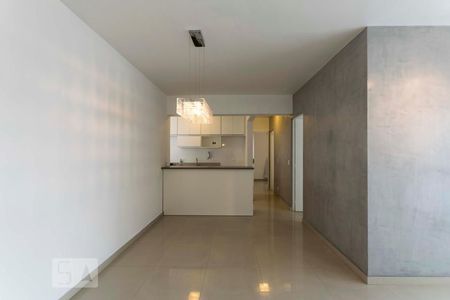 Sala de apartamento à venda com 3 quartos, 70m² em Aclimação, São Paulo