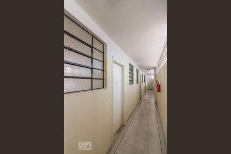 Corredor do andar de kitnet/studio para alugar com 1 quarto, 30m² em Bela Vista, São Paulo