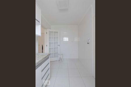 Cozinha de apartamento para alugar com 2 quartos, 68m² em Perdizes, São Paulo