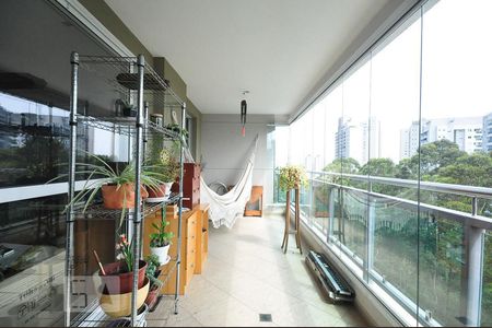 varanda de apartamento para alugar com 3 quartos, 120m² em Vila Andrade, São Paulo