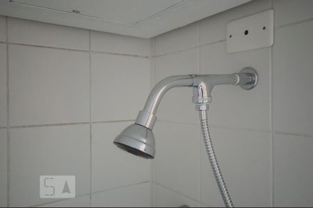 Banheiro de apartamento para alugar com 1 quarto, 39m² em Chácara Santo Antônio (zona Sul), São Paulo