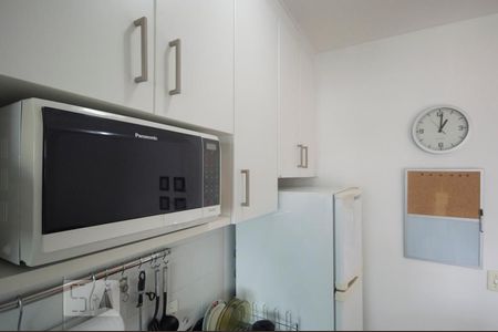 Cozinha de apartamento para alugar com 1 quarto, 39m² em Chácara Santo Antônio (zona Sul), São Paulo