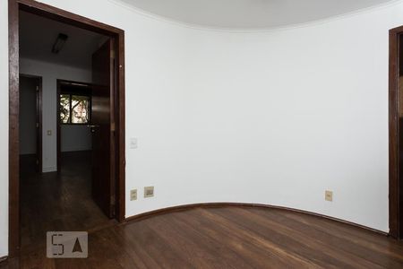 Corredor de apartamento à venda com 4 quartos, 170m² em Indianópolis, São Paulo