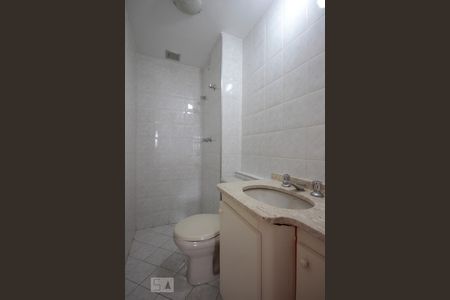 Banheiro de apartamento à venda com 3 quartos, 120m² em Tatuapé, São Paulo