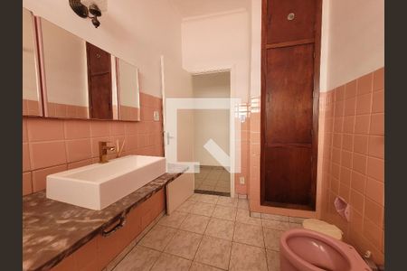 Banheiro 1 de casa à venda com 4 quartos, 255m² em Centro, Campinas