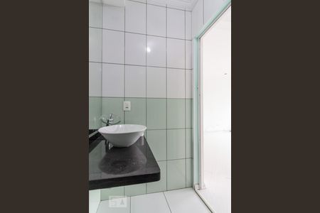 Banheiro de kitnet/studio para alugar com 1 quarto, 40m² em Campos Elíseos, São Paulo