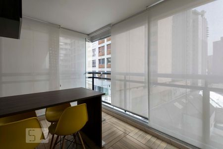 Varanda de kitnet/studio para alugar com 1 quarto, 38m² em Vila Mariana, São Paulo