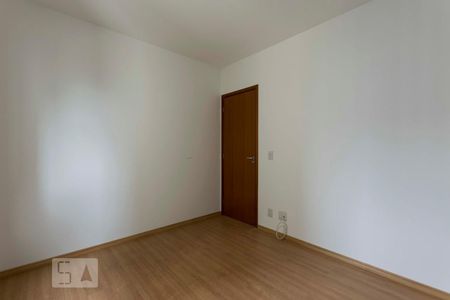 Quarto 2 de apartamento para alugar com 3 quartos, 91m² em Vila Firmiano Pinto, São Paulo