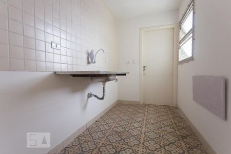 Cozinha de apartamento para alugar com 1 quarto, 55m² em Bela Vista, São Paulo