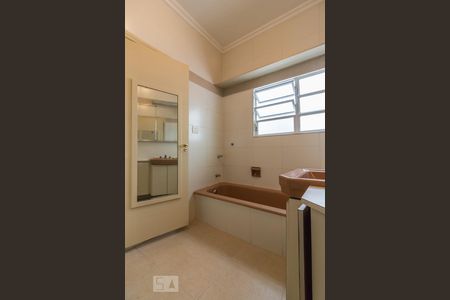 Banheiro de apartamento para alugar com 3 quartos, 200m² em Santa Cecília, São Paulo