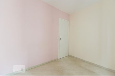 Quarto de apartamento para alugar com 2 quartos, 60m² em Jardim Pinheiros, São Paulo