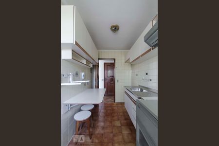 Cozinha de apartamento para alugar com 2 quartos, 55m² em Santana, São Paulo