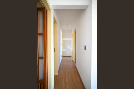 Corredor de apartamento para alugar com 3 quartos, 70m² em Vila Santo Estéfano, São Paulo