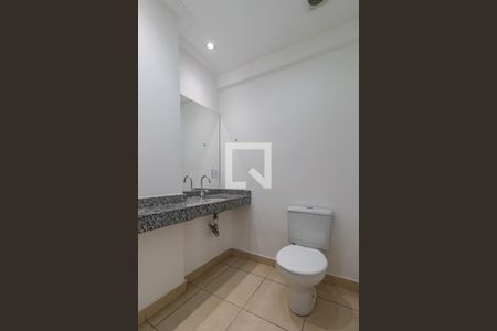 Lavabo de apartamento para alugar com 2 quartos, 85m² em Jardim Tupanci, Barueri