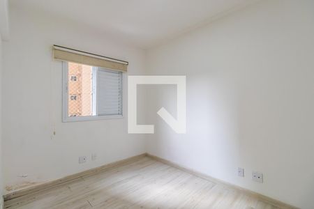 Quarto 1 de apartamento para alugar com 2 quartos, 85m² em Jardim Tupanci, Barueri