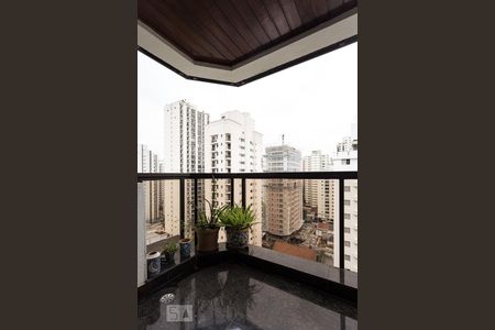 Varanda de apartamento para alugar com 1 quarto, 45m² em Indianópolis, São Paulo