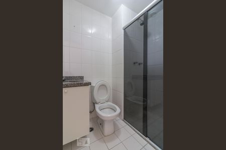 Banheiro de apartamento à venda com 2 quartos, 59m² em Barra Funda, São Paulo