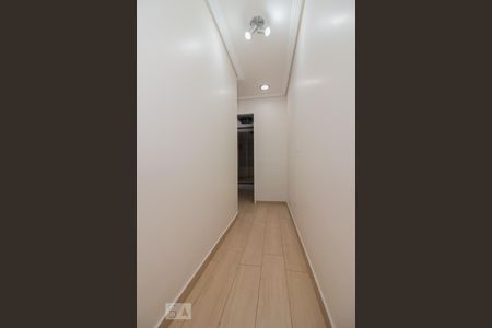 Corredor de apartamento para alugar com 2 quartos, 60m² em Jardim Flor da Montanha, Guarulhos