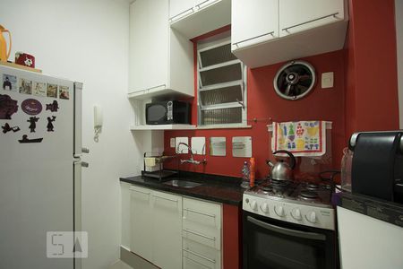 Cozinha de apartamento à venda com 1 quarto, 50m² em Copacabana, Rio de Janeiro