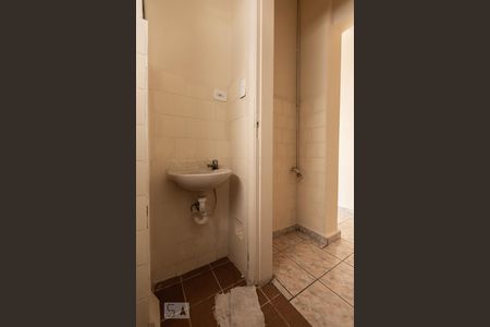 Banheiro de kitnet/studio para alugar com 1 quarto, 22m² em Bela Vista, São Paulo