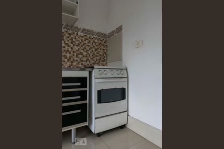 Cozinha (Fogão) de kitnet/studio para alugar com 1 quarto, 45m² em Vila Mariana, São Paulo